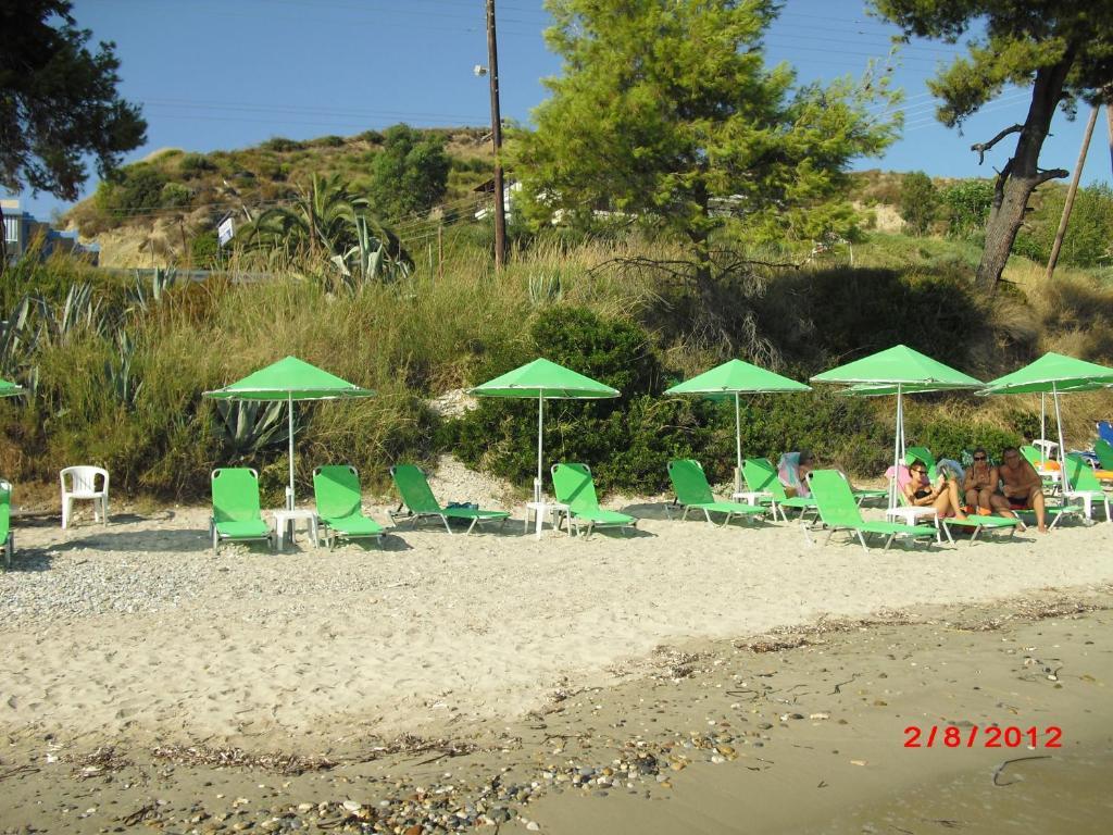 Kangaroo Hotel Мола-Калива Экстерьер фото