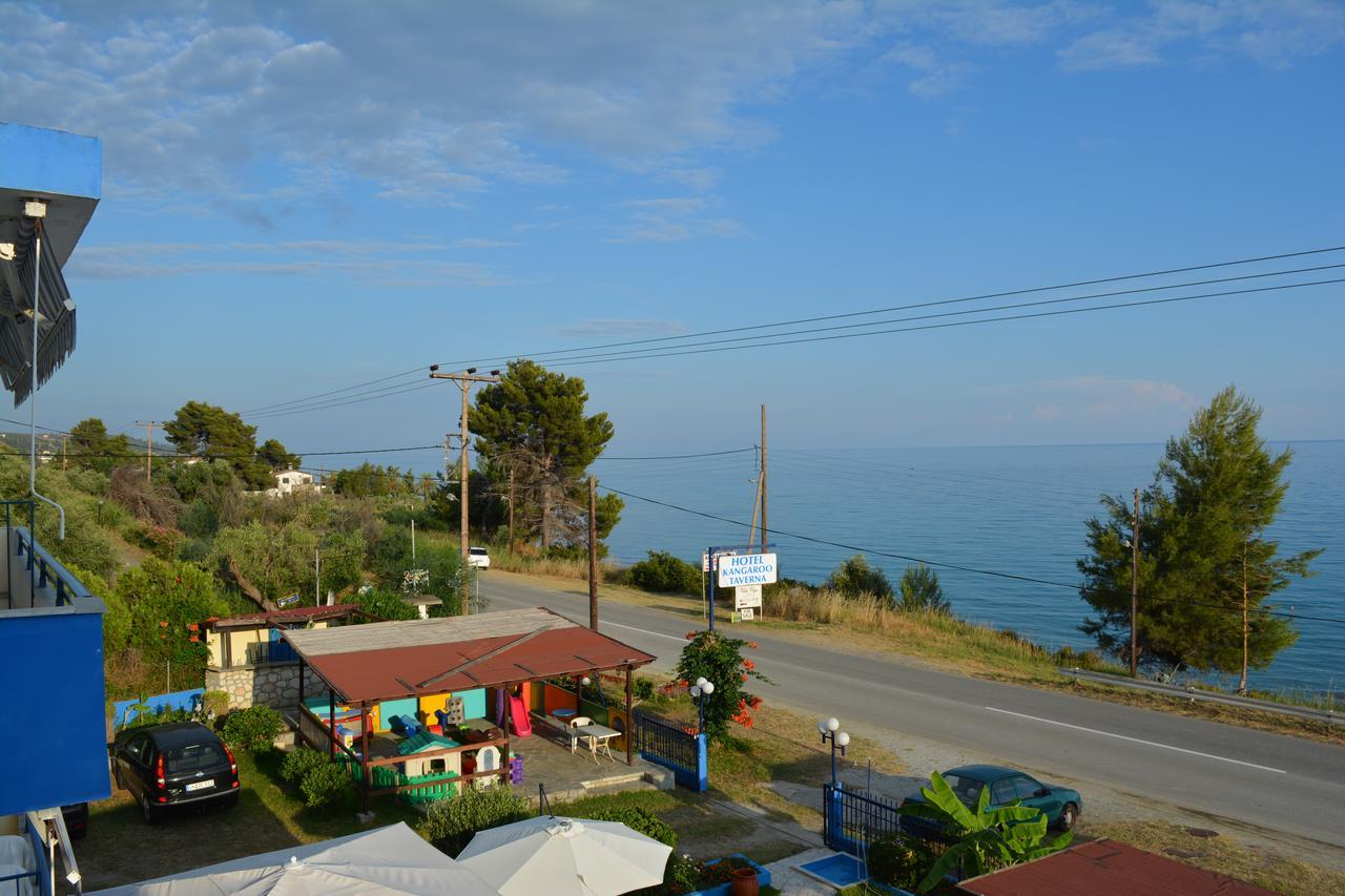 Kangaroo Hotel Мола-Калива Экстерьер фото